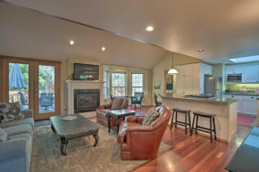 Family Getaway with Hot Tub Less Than 2 Mi to Dtwn Bend